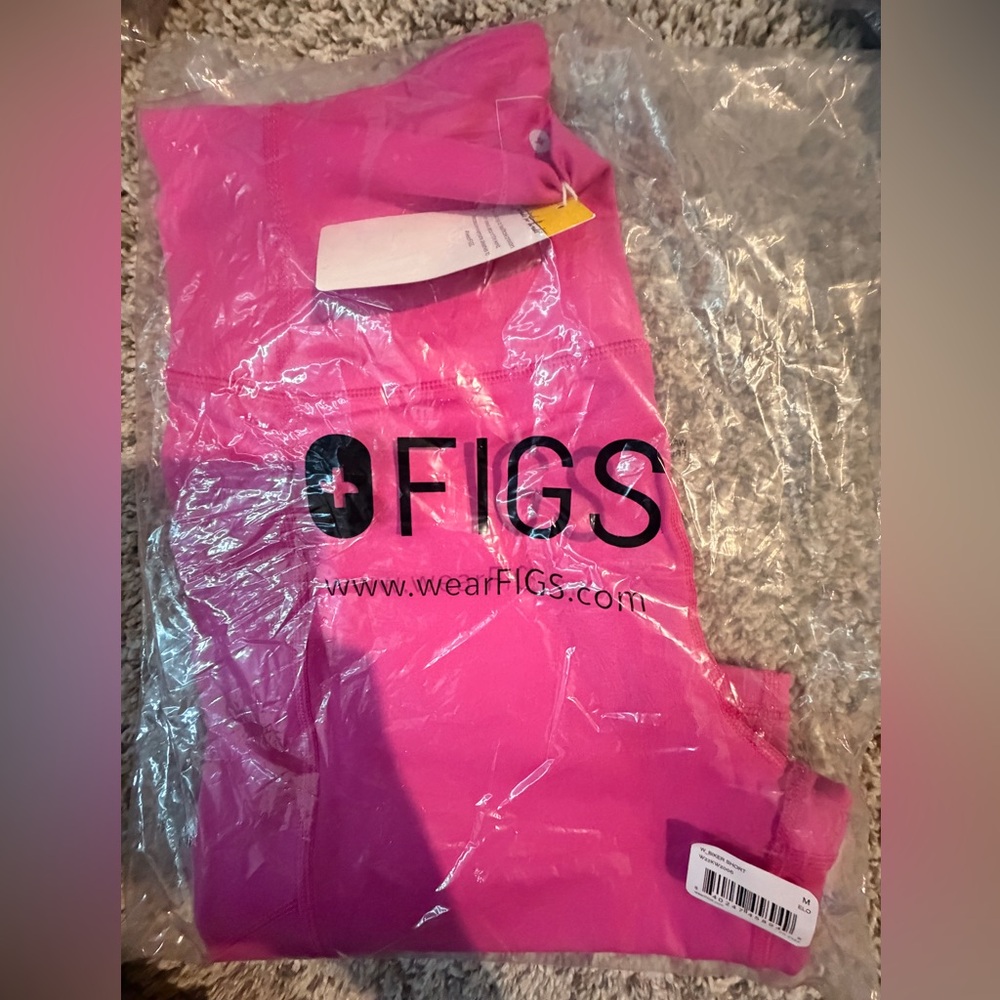 Figs Bright Pink High-Rise Bike Shorts with Side Pockets - Picture 2 of 3